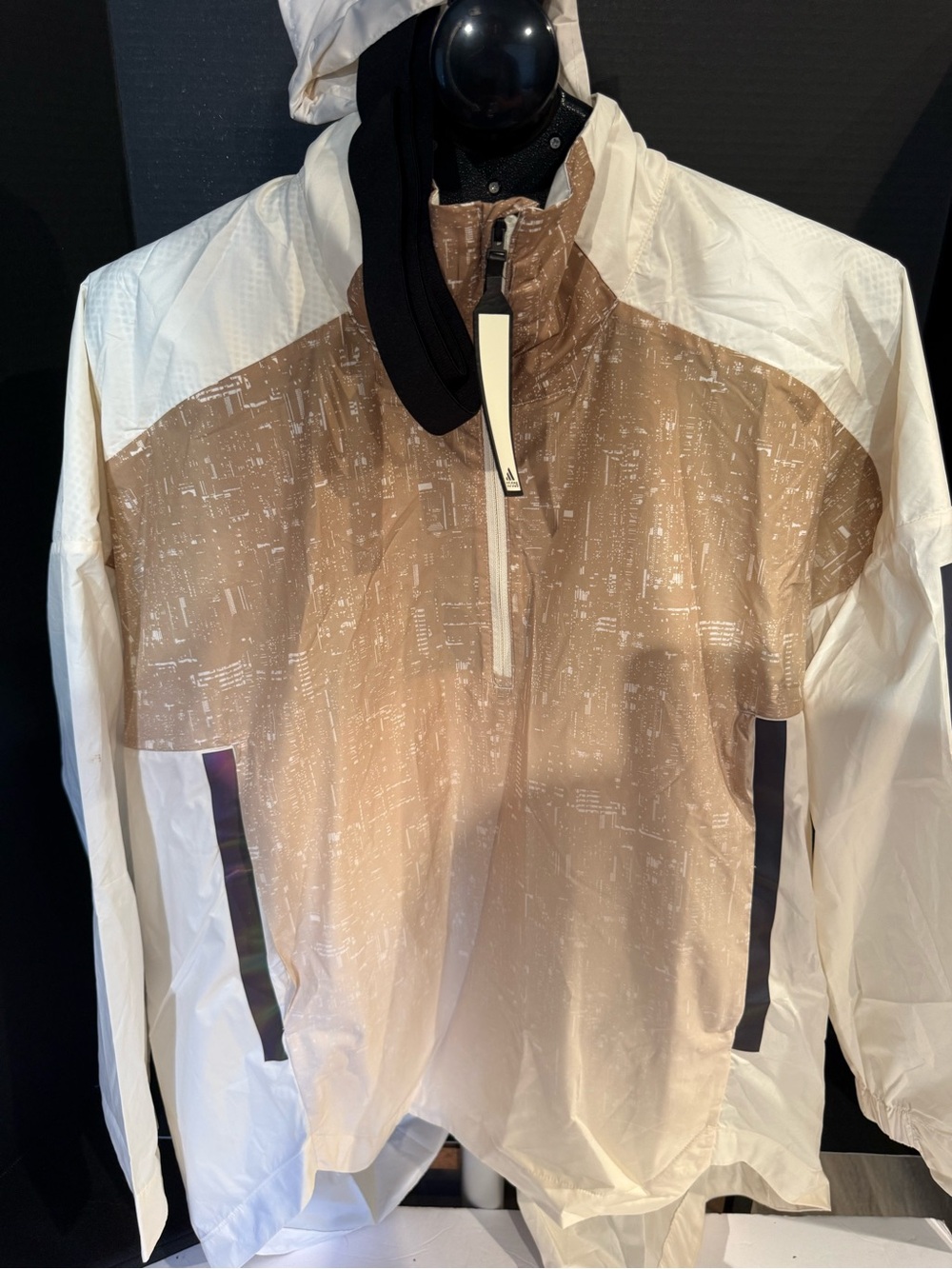 Adidas women’s My Shelter packable  Lightweight Zip Pullover Jacket size Medium